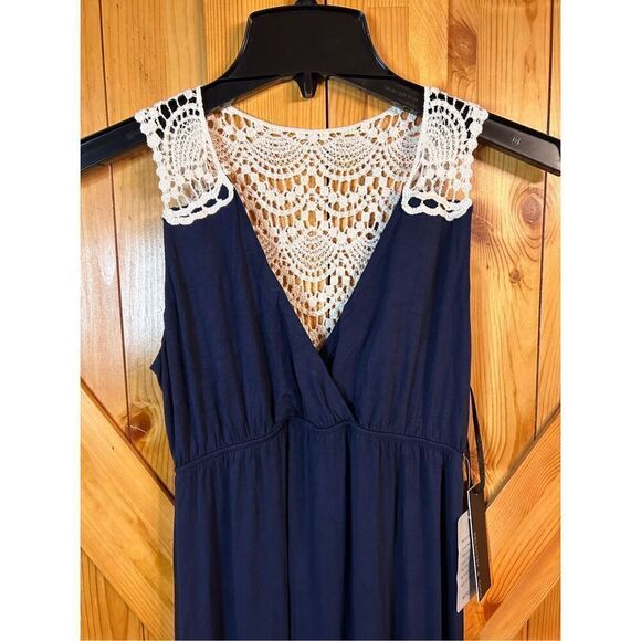 Felicity & Coco Crochet Back Jersey Maxi Dress Size XS nwt (4340) - Picture 4 of 9